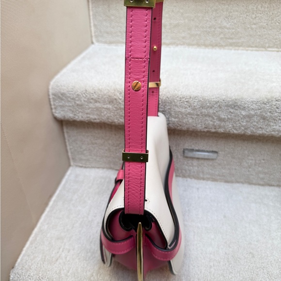 Loewe dual gate crossbody bag in pink and white - Picture 16 of 16